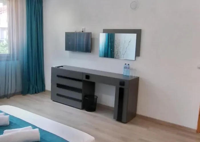 къща росена - за гости Pensionat 3*