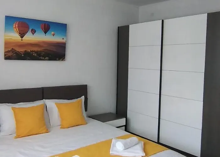 къща росена - за гости Devin