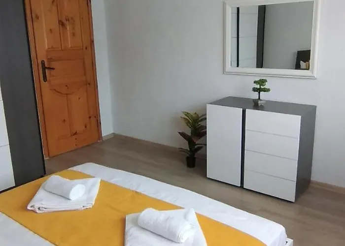 Pensionat къща росена - за гости 3*